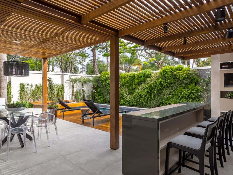 Confira linda área externa idealizada por Marianne Ramos